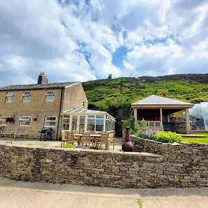 https://long-ing-farm-holmfirth.yorkshirehotels.net